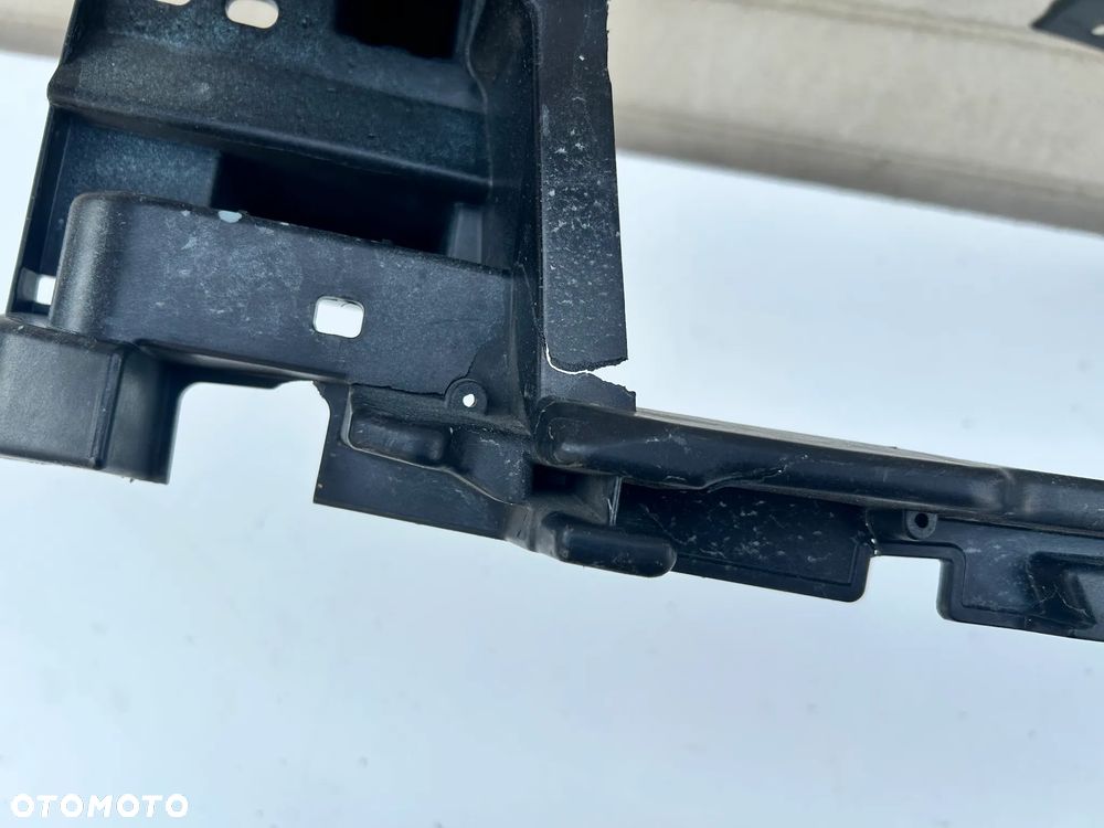 AUDI Q3 LIFT 8V0 WZMOCNIENIE ATRAPA PAS PRZÓD PRZEDNI 8V0853692 - 3