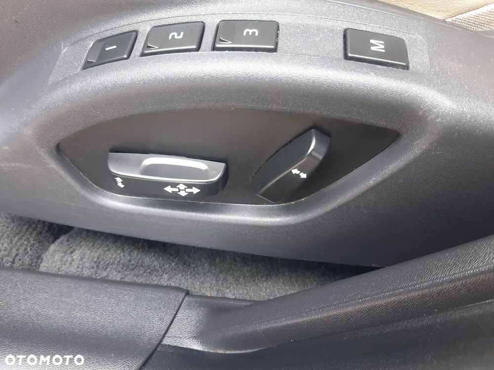 Volvo V60 D4 Business Edition - 24