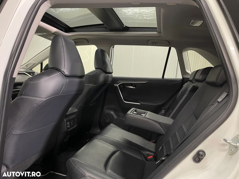 Toyota RAV4 2.5 4x4 Hybrid Lounge - 12