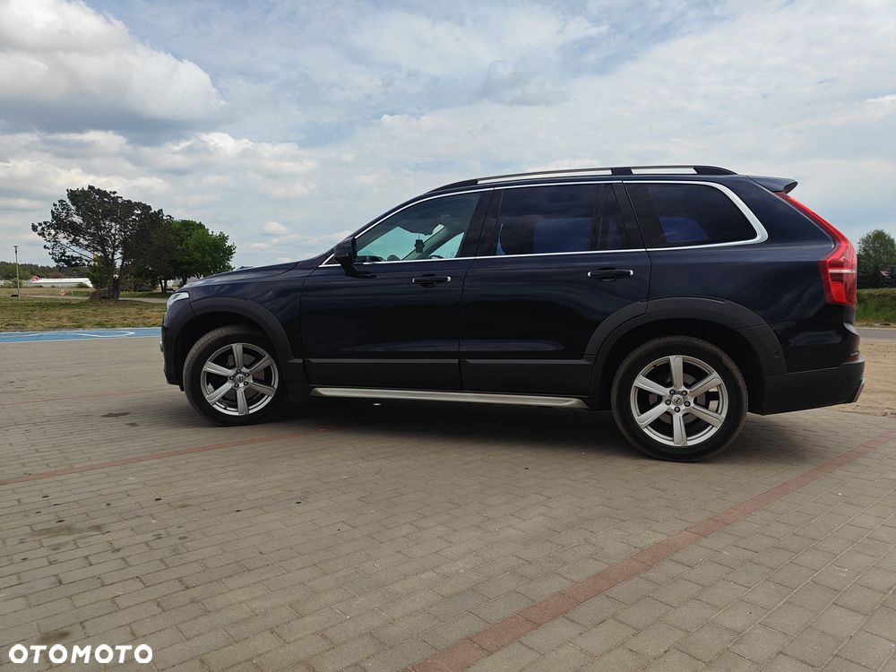 Volvo XC 90 D5 AWD Momentum - 5