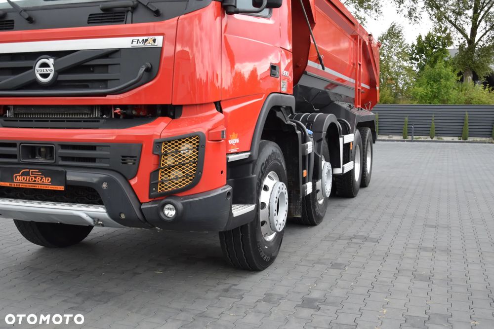 Volvo FMX380 / 8x4 / 13 LITROWY SILNIK / EURO 5 / WYWROTKA TYLNOZSYPOWA / HYDROKLAPA / KAMERA COFANIA / SERWISOWANA / SPROWADZONA - 11