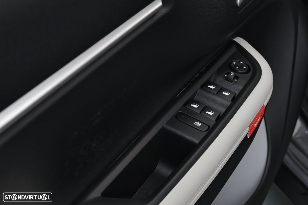 Citroën e-C3 44 kWh Autonomia Conforto Max - 25