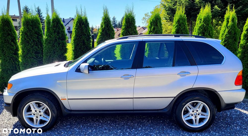 BMW X5 4.4i - 8