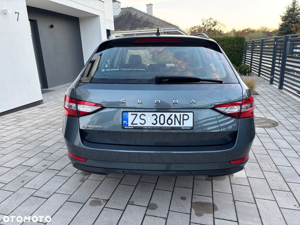 Skoda Superb 1.5 TSI Ambition DSG - 6