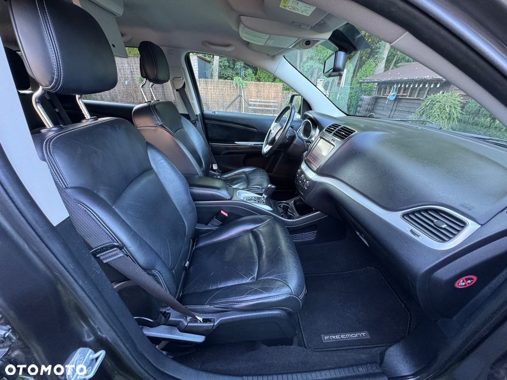 Fiat Freemont 2.0 Multijet Lounge AWD - 23