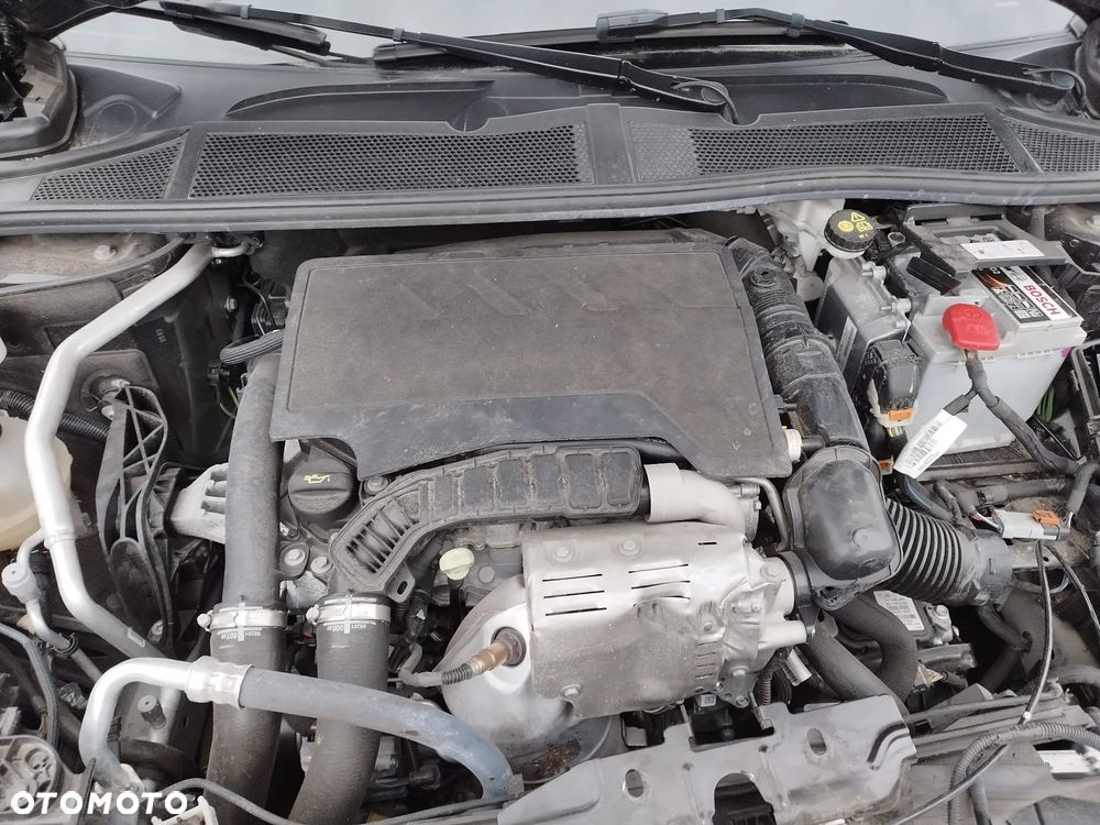 Peugeot 308 PureTech 130 GPF EAT8 Stop & Start GT - 14