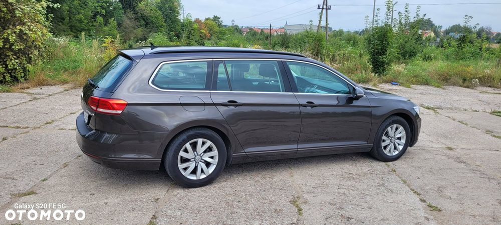 Volkswagen Passat 2.0 TDI (BlueMotion Technology) Comfortline - 11