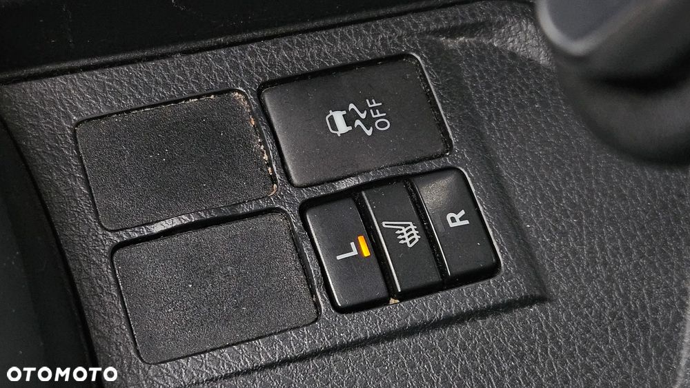 Toyota Yaris 1.0 Premium - 23