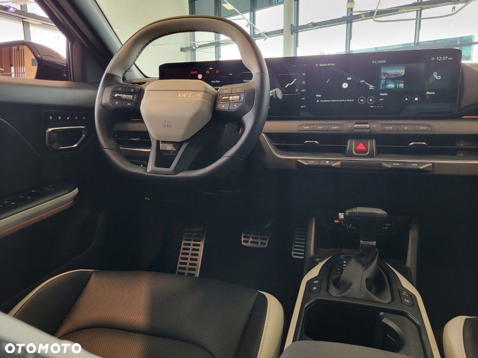 Kia K4 - 11