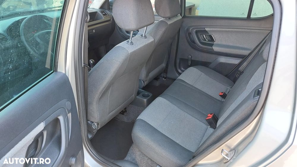 Skoda Fabia 1.2 HTP Active - 11