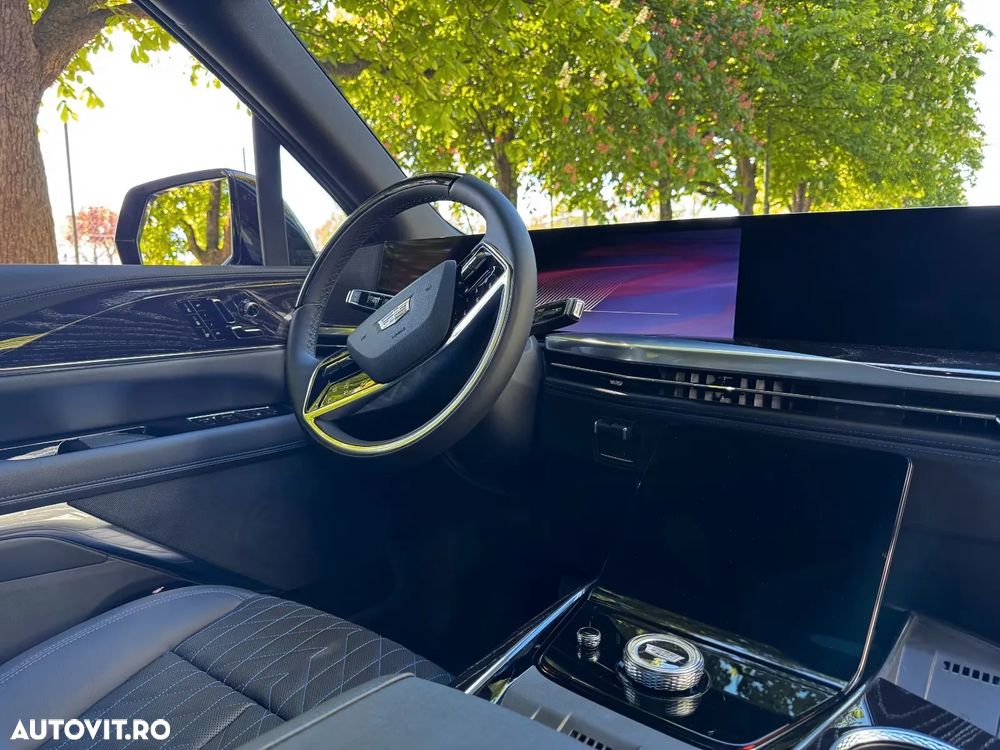 CADILLAC Escalade 2026 — imagine 15