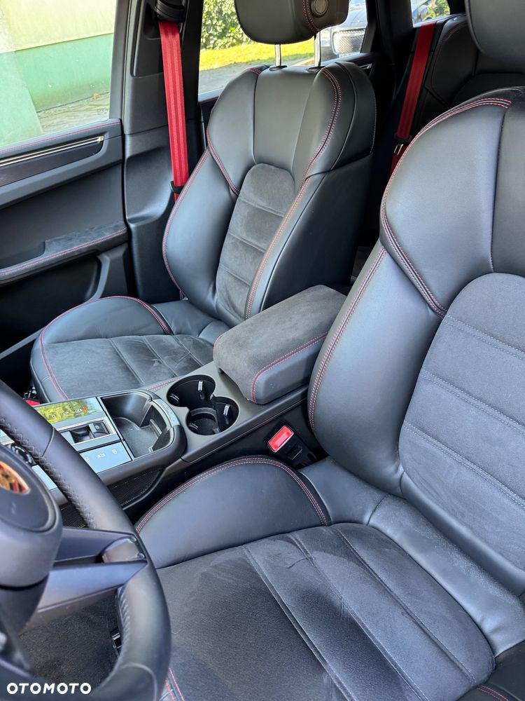 Porsche Macan GTS - 15