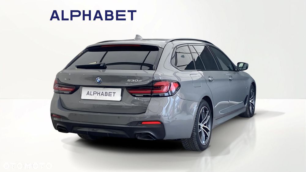 BMW Seria 5 530e xDrive - 5