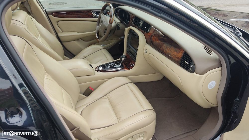 Jaguar XJ XJ6 2.7 D V6 Executive - 9
