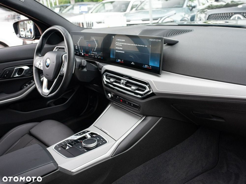 BMW Seria 3 318i - 33