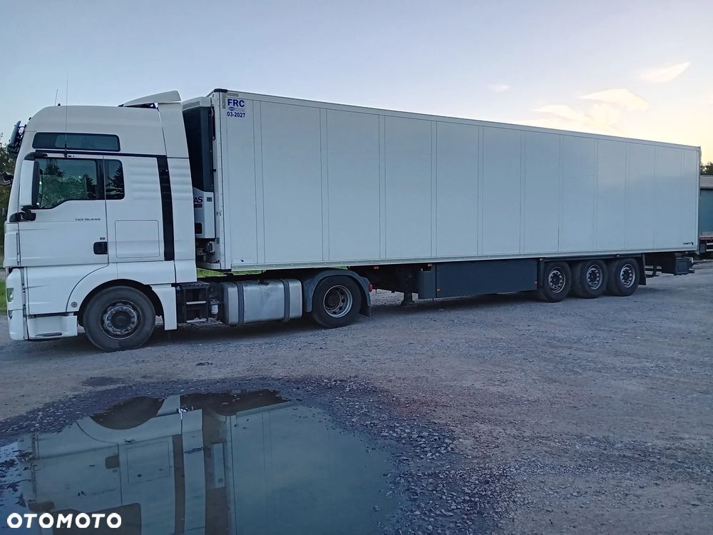 Schmitz Cargobull Schmitz SKO/ thermo king - 10
