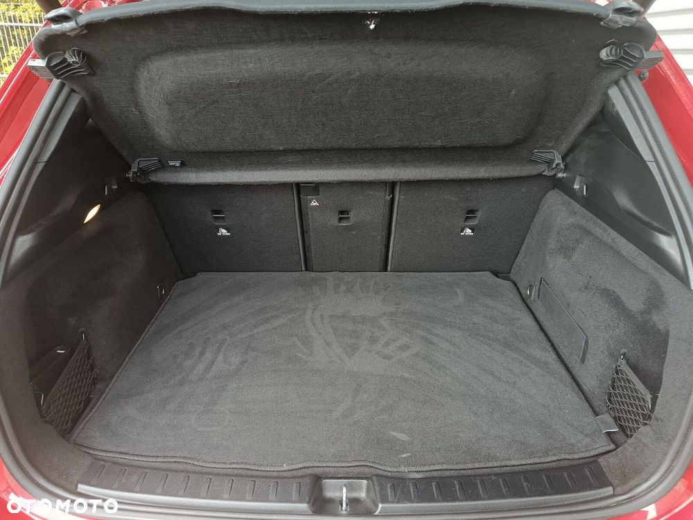 Mercedes-Benz GLA 200 AMG Line - 36