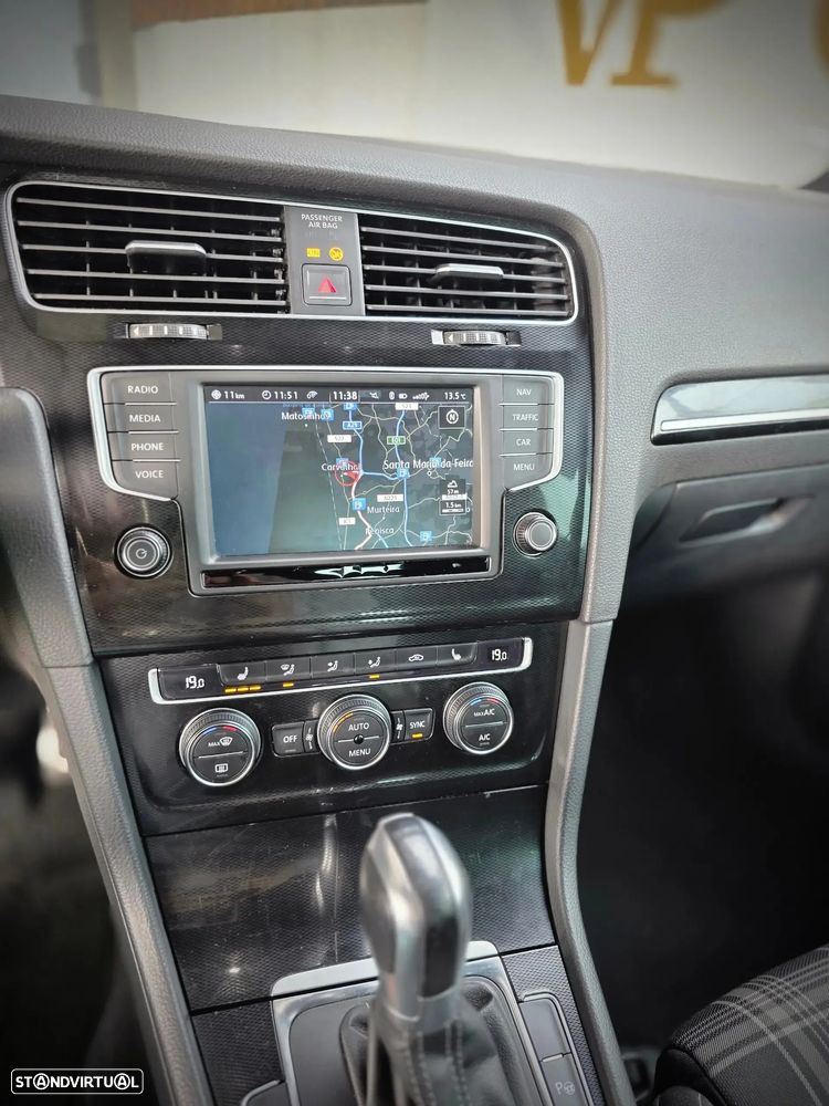 VW Golf 2.0 TDI GTD DSG - 24