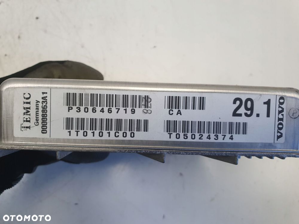 Volvo V70 XC70 2.4 D5 KOMPUTER SKRZYNI sterownik 1T0101C00 P30646719 - 2