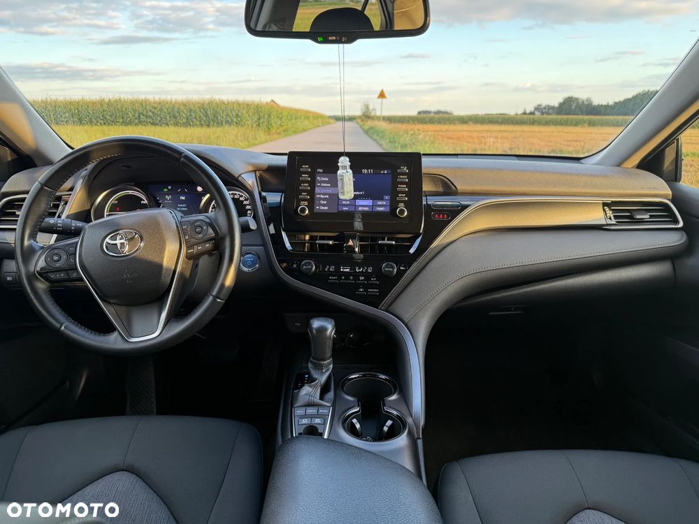 Toyota Camry 2.5 Hybrid Comfort CVT - 3