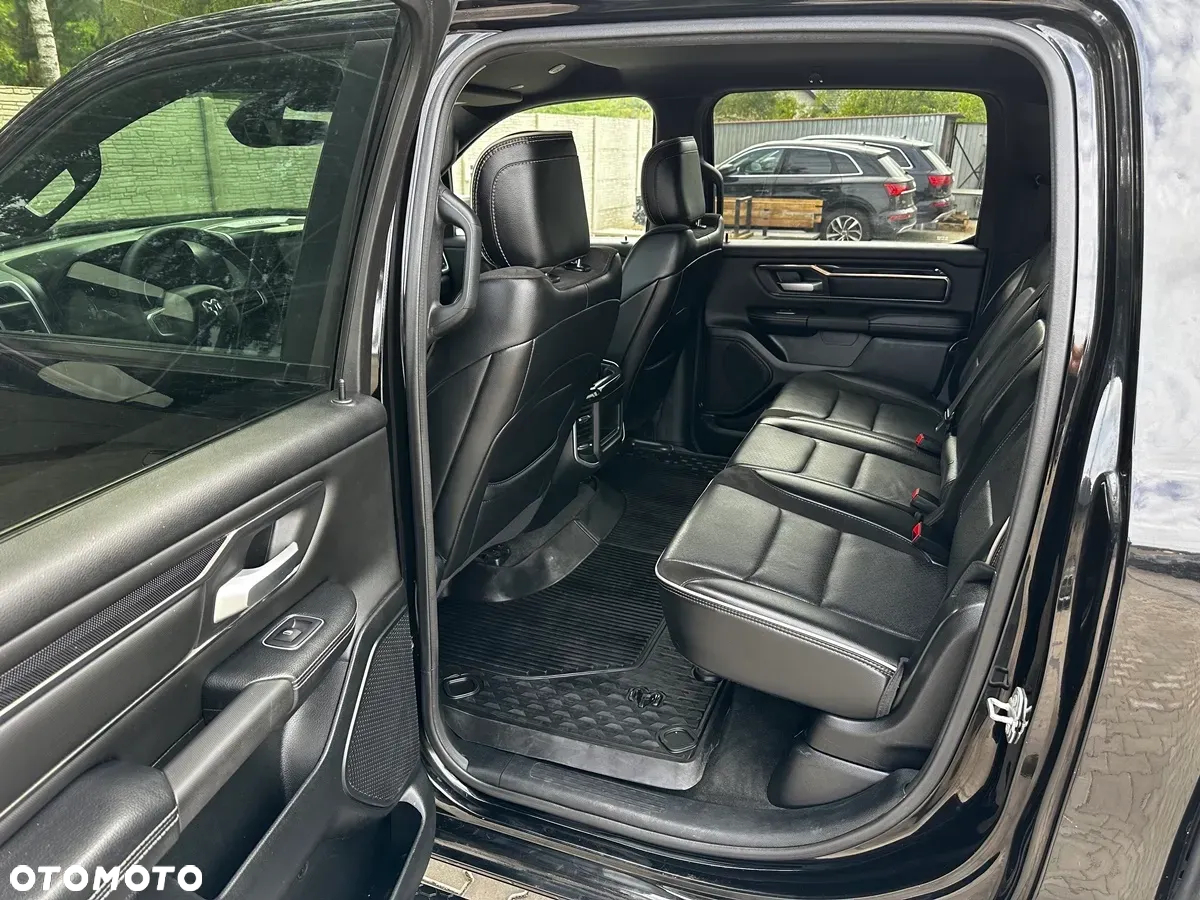 Dodge RAM 1500 5.7 4x4 - 37