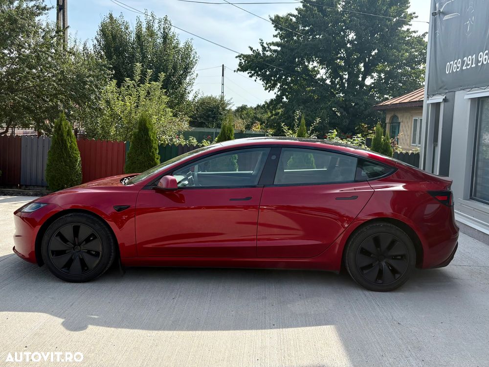 Tesla Model 3 2025 photo 4