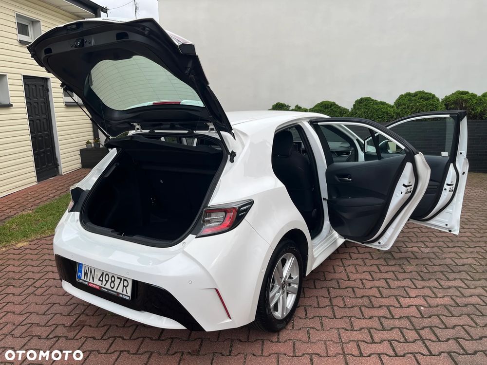 Toyota Corolla 1.8 Hybrid Comfort - 32