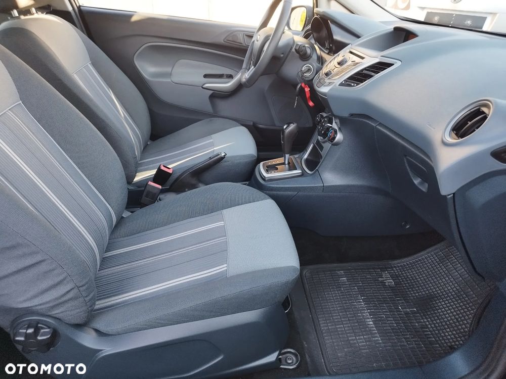 Ford Fiesta 1.4 Autom Trend - 23