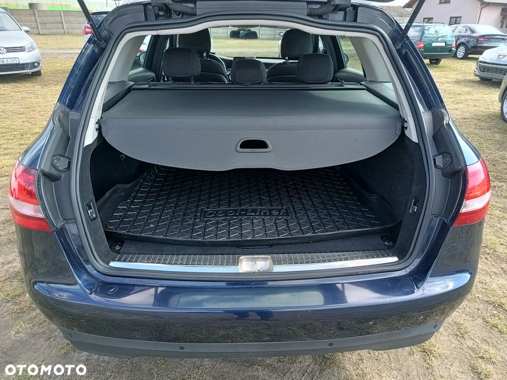 Mercedes-Benz Klasa C 180 (BlueTEC) d 7G-TRONIC - 17