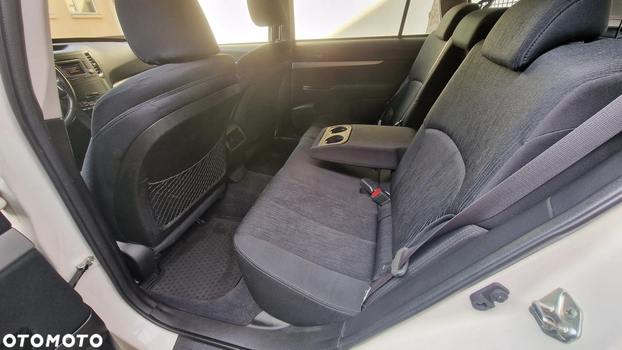 Subaru Legacy - 24