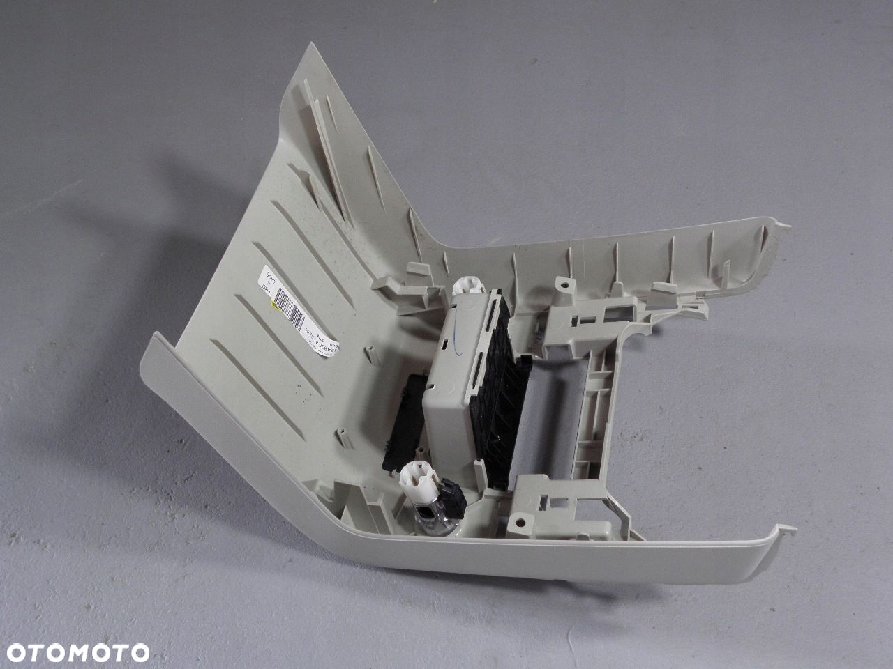RANGE ROVER VOGUE L405 PANEL ZAPALNICZKA RAMKA TYŁ - 5