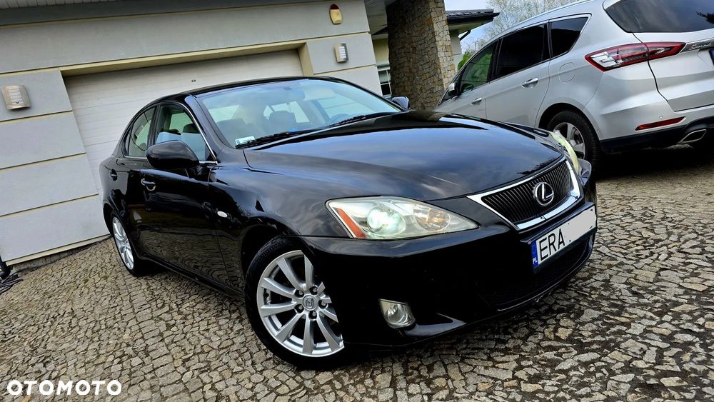 Lexus IS 220d - 14