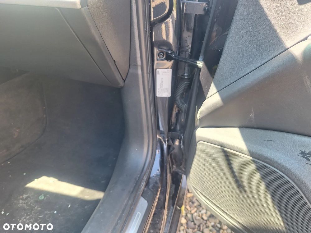 Audi A4 Avant 2.0 TDI S tronic quattro - 10