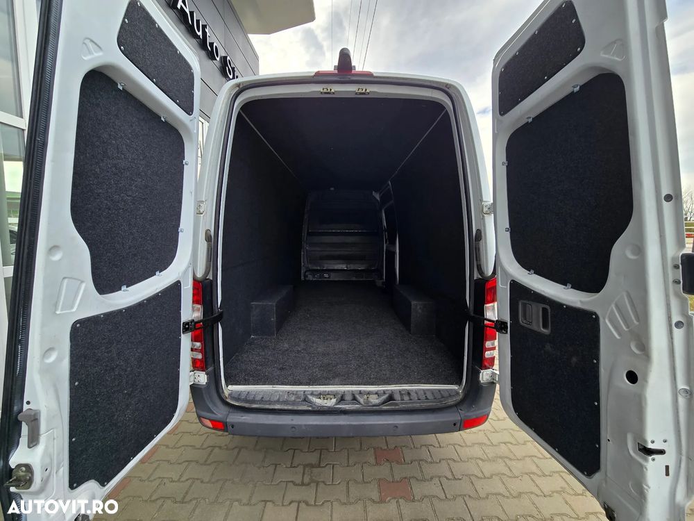 Mercedes-Benz SPRINTER - 13
