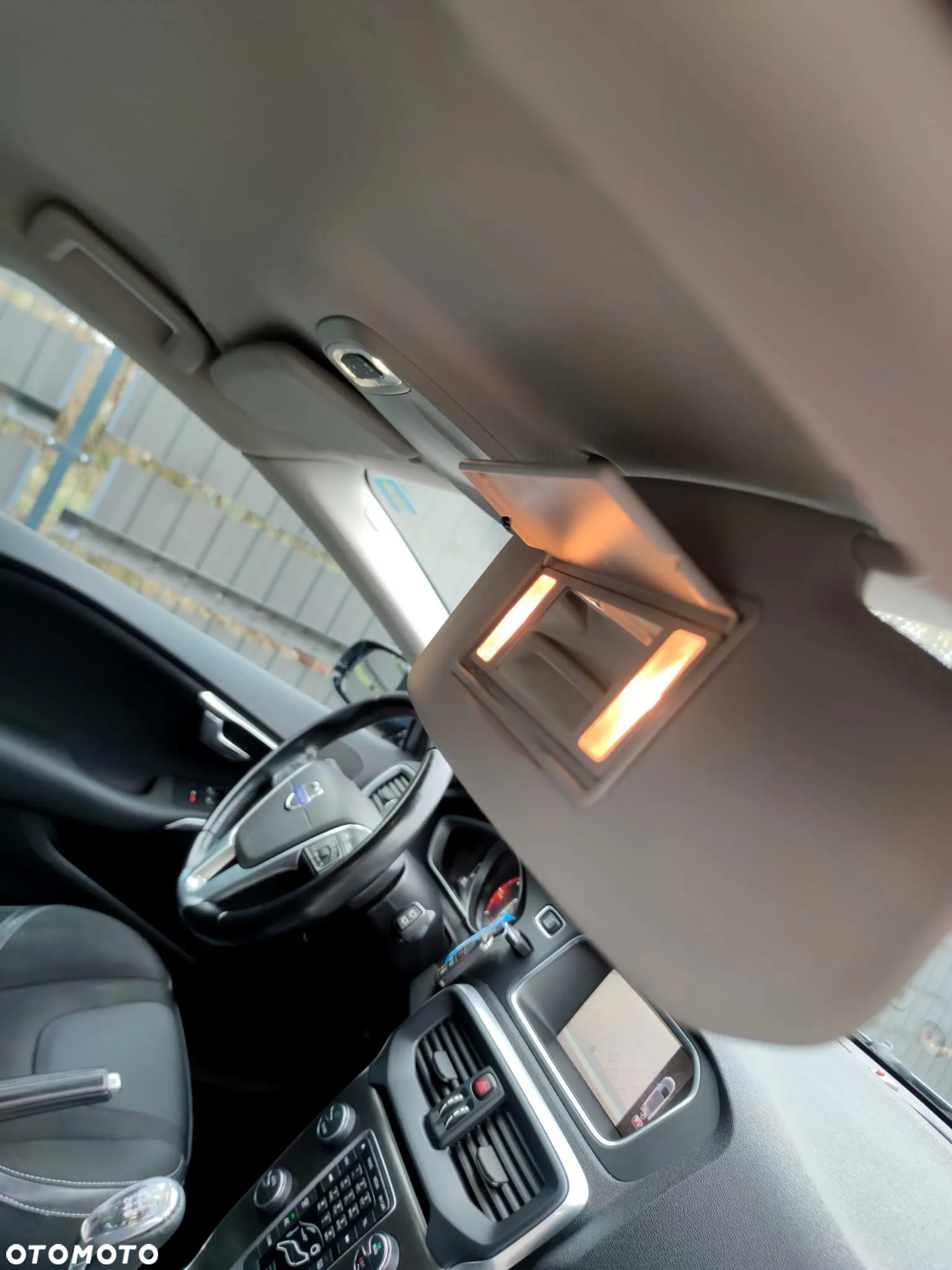 Volvo V40 D2 Momentum - 29