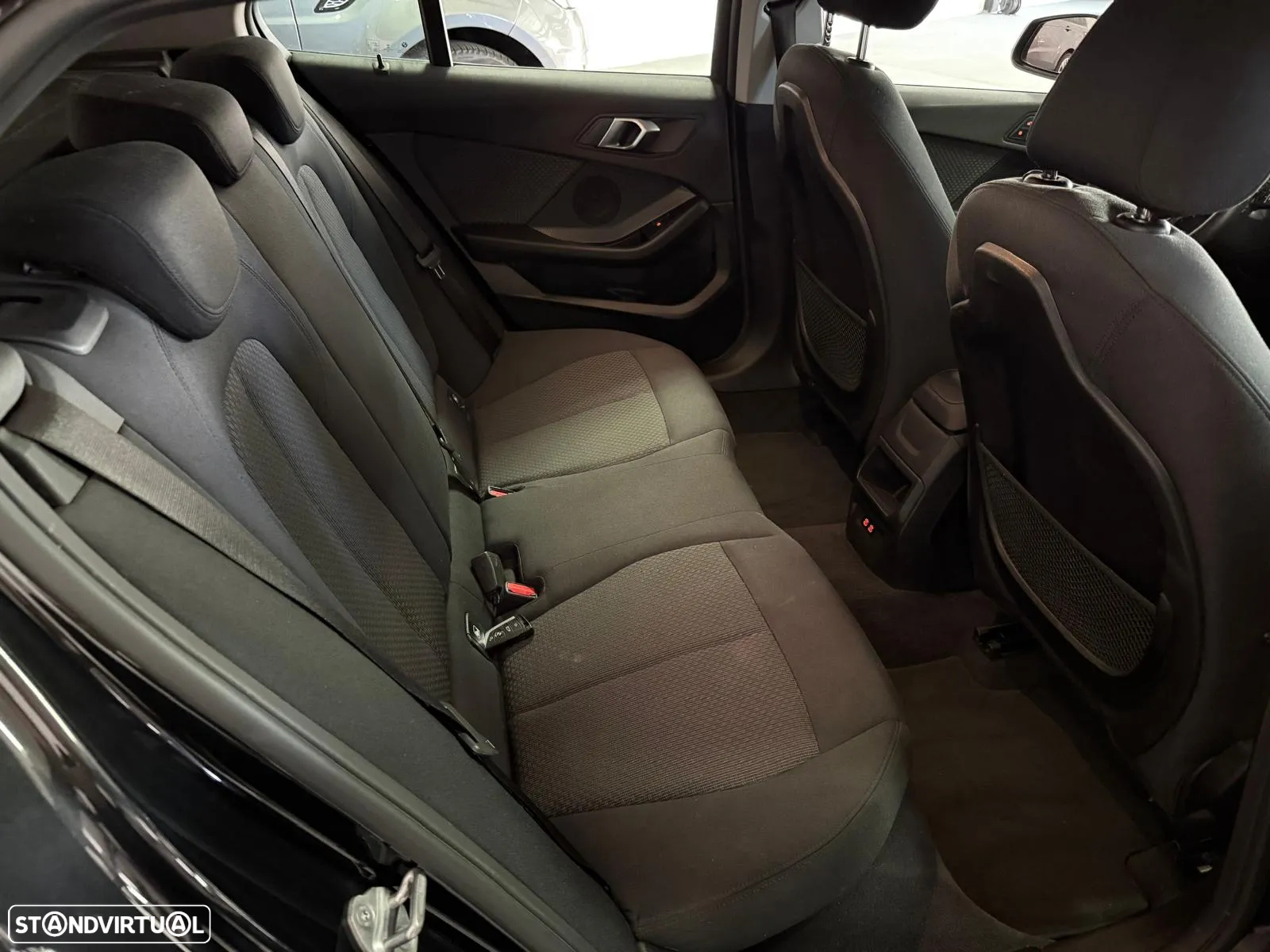 BMW 116 d Advantage Auto - 8