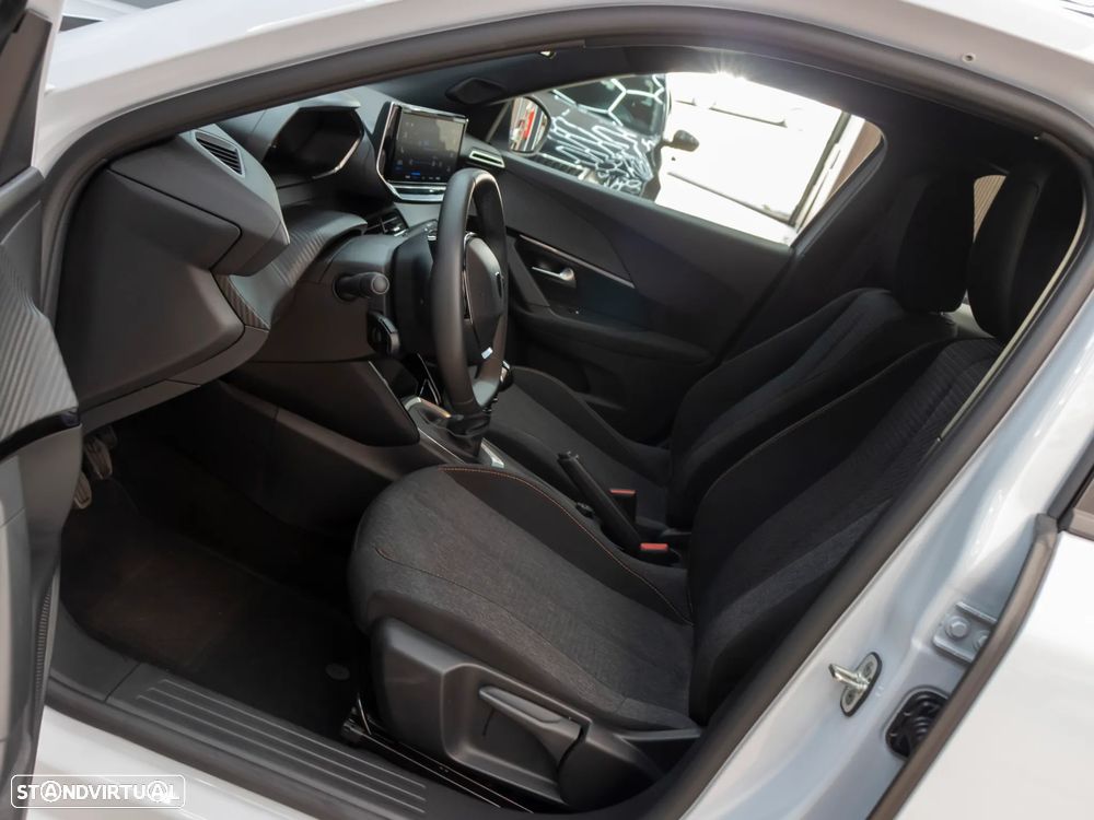 Peugeot 2008 1.2 PureTech Style - 16