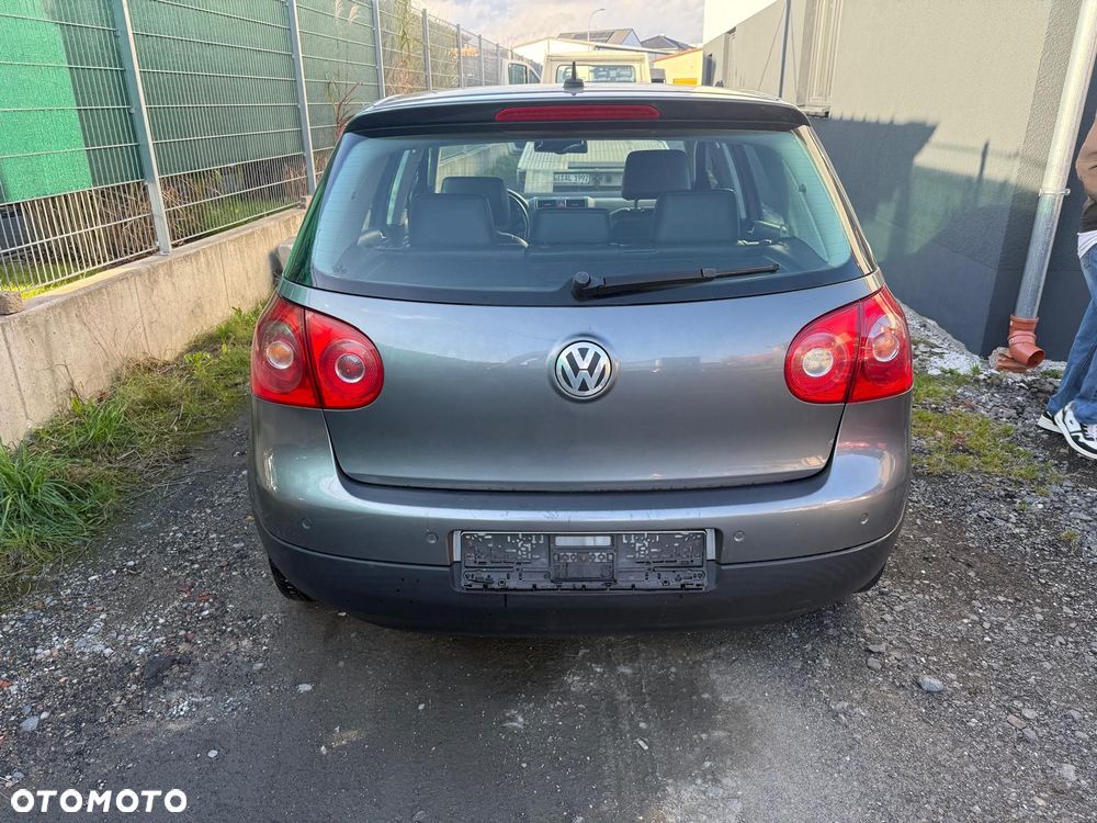 Volkswagen Golf - 4