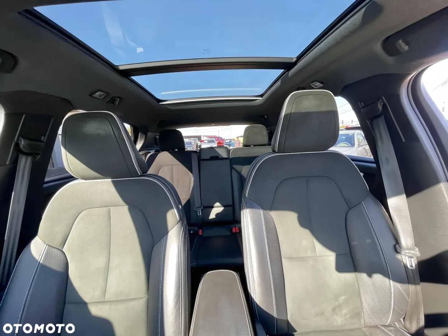 Volvo XC 40 T4 AWD R-Design - 9