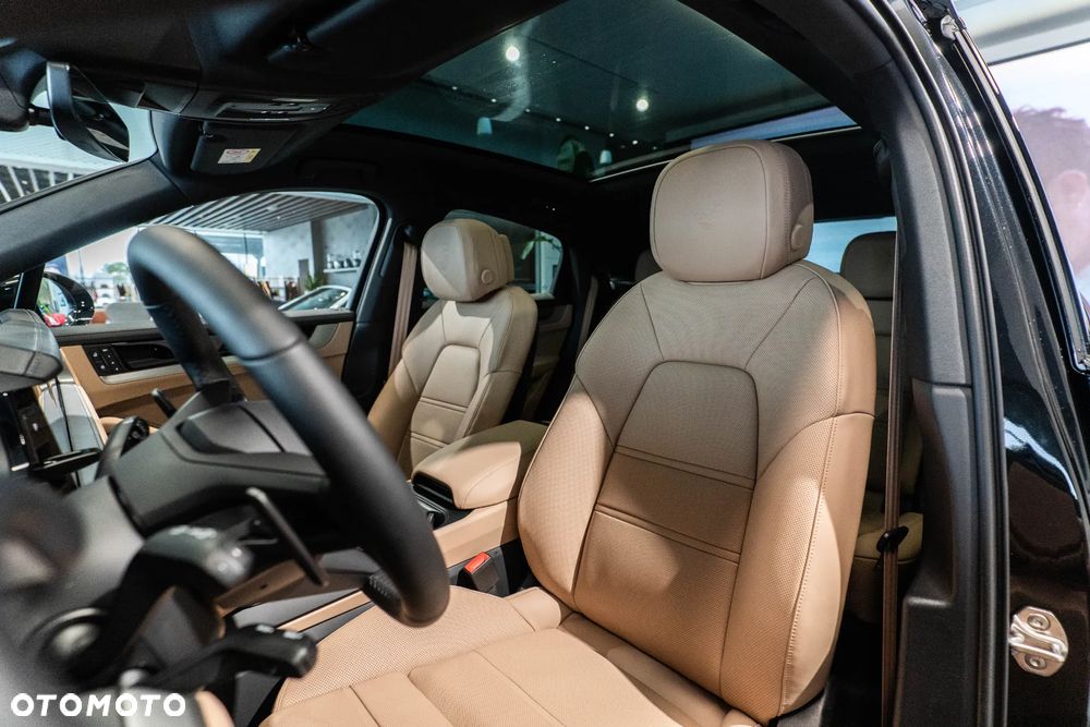 Porsche Cayenne S E-Hybrid PHEV - 10
