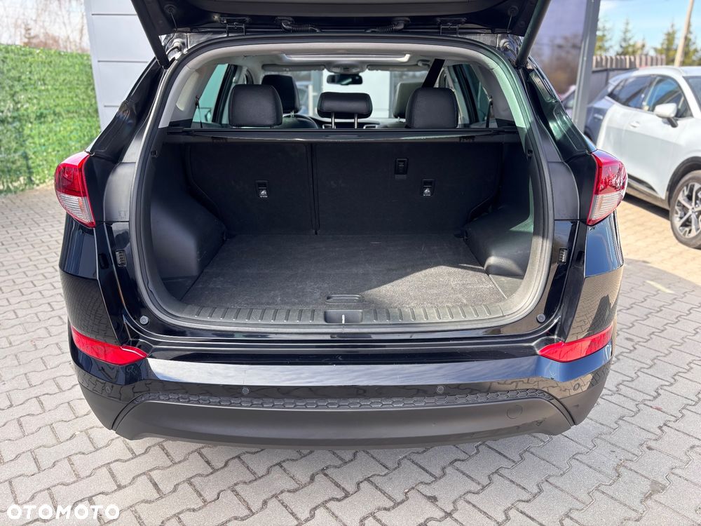 Hyundai Tucson 2.0 CRDI 4WD Automatik Premium - 36