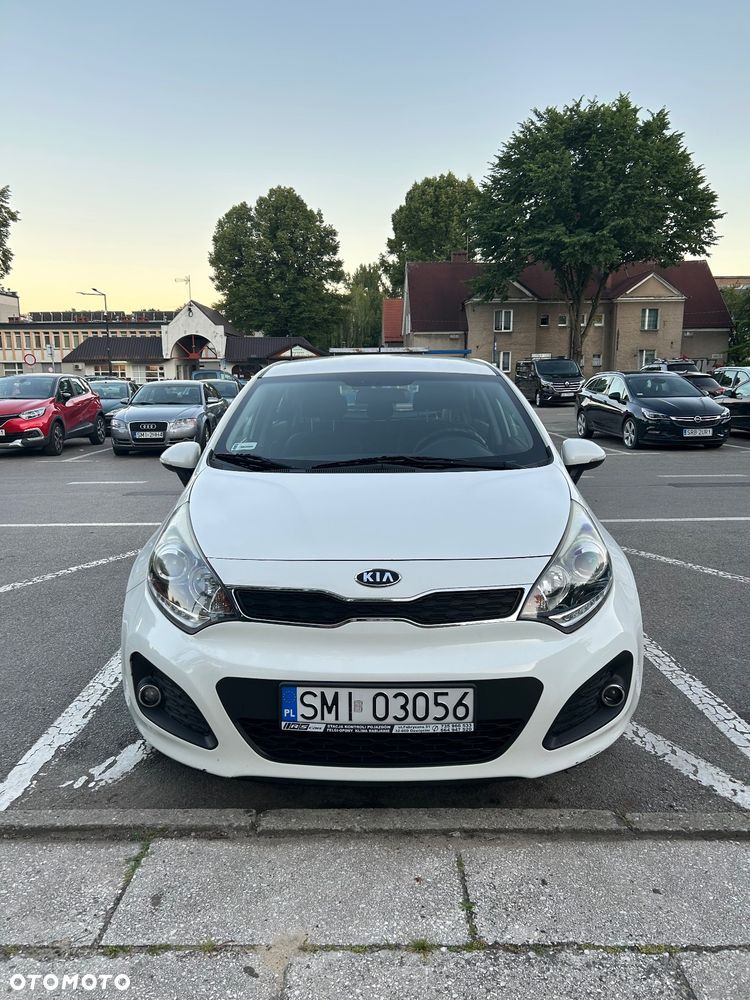 Kia Rio - 2