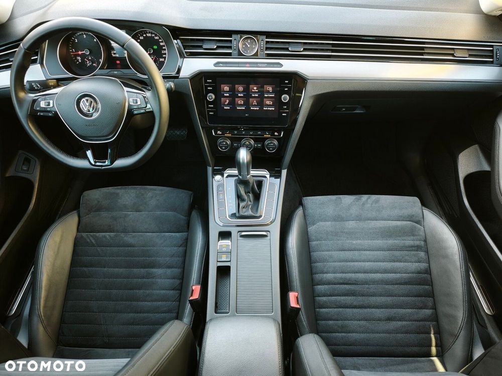 Volkswagen Passat Variant - 4