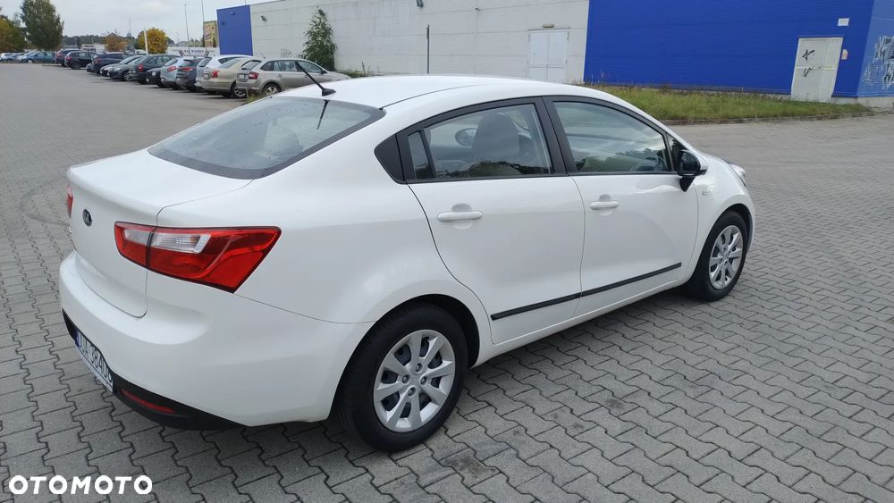 Kia Rio 1.2 M - 6