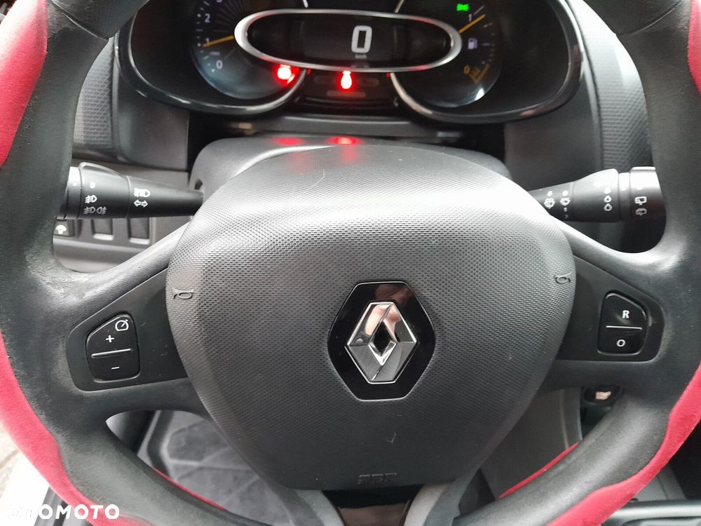Renault Clio - 16