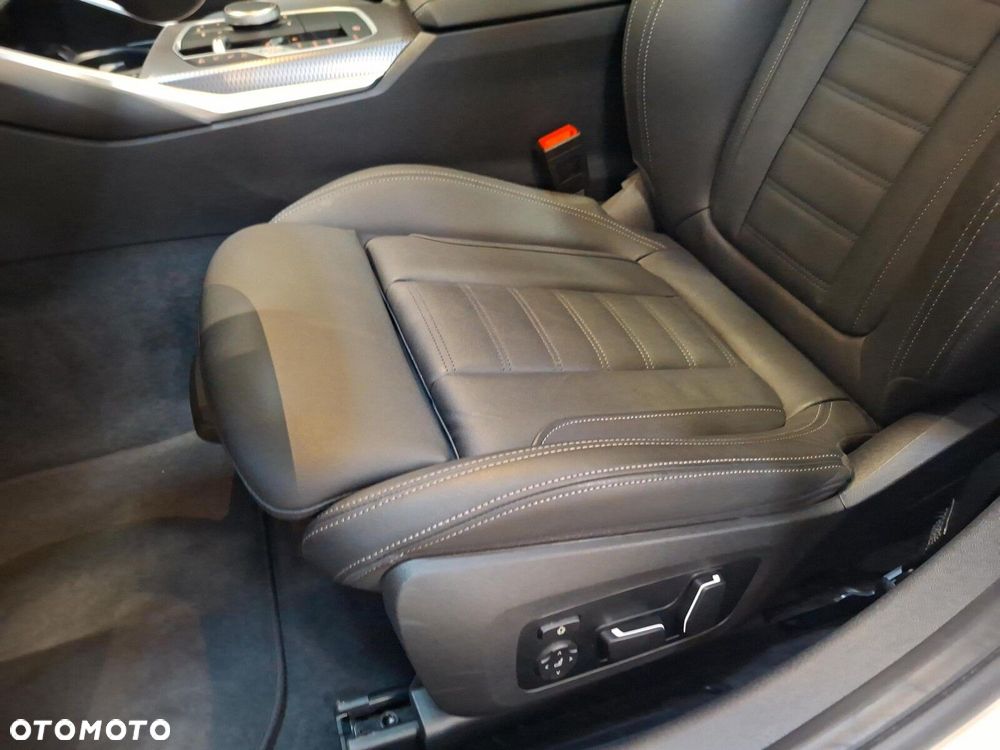 BMW Seria 3 - 13