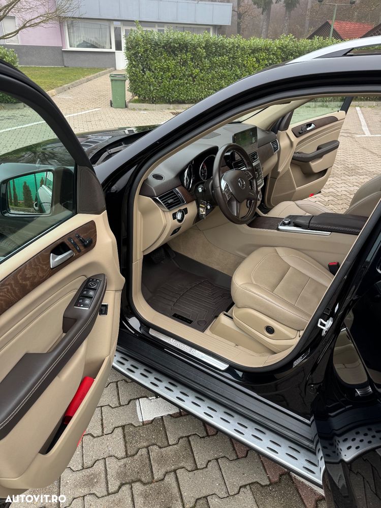 Mercedes-Benz ML - 13