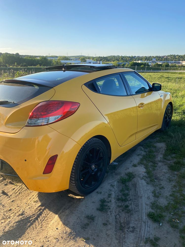 Hyundai Veloster 1.6 Premium - 2