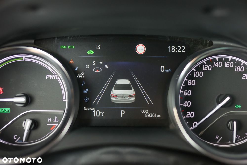 Toyota Camry - 7
