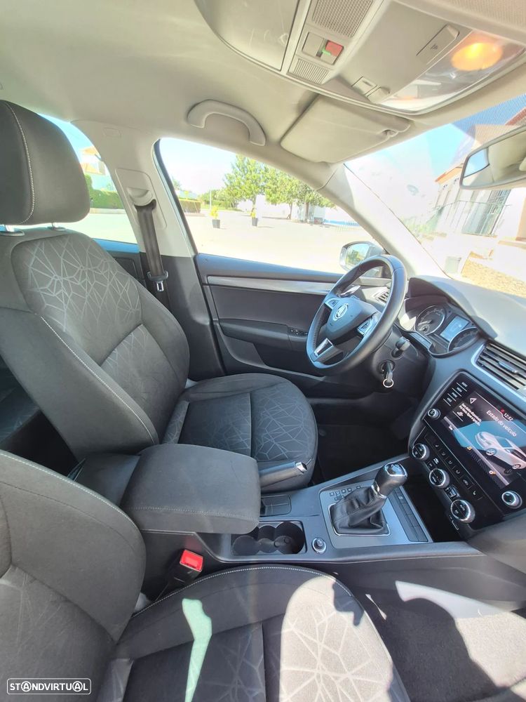 Skoda Octavia Break 1.0 TSI DSG Clever - 8